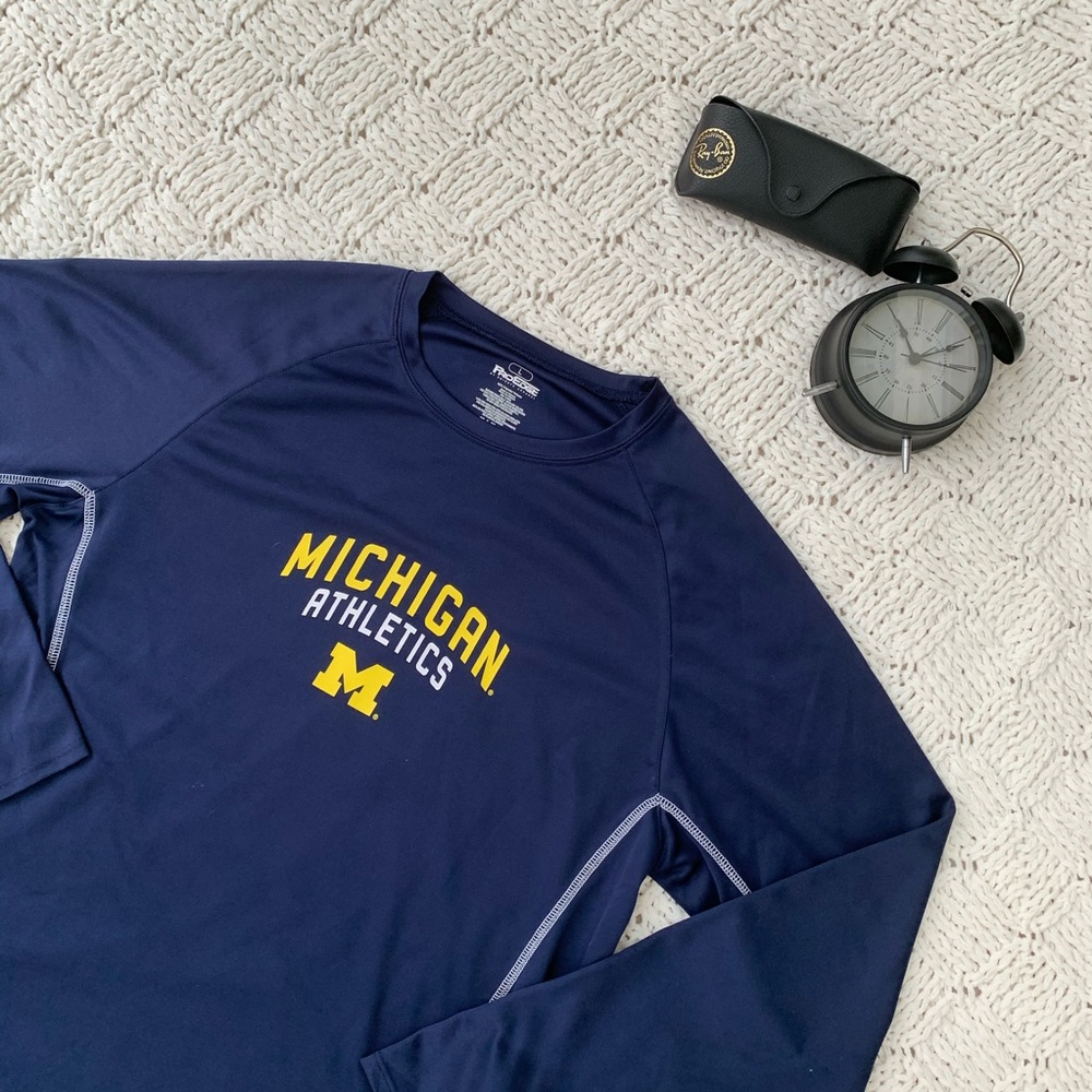 Pro Edge Michigan Football Long Sleeve Shirt